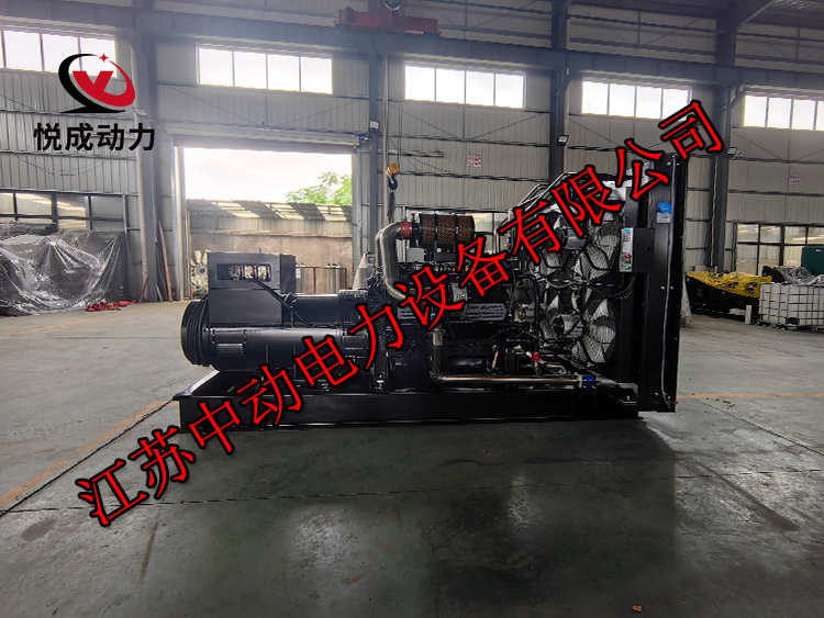 YC30H2686松柴動力2500KW柴油發電機組